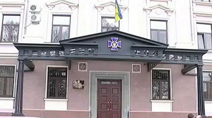 В Черновцах продавцы "жучков" получили по два года тюрьмы