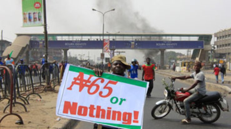 Нигерия парализована массовой забастовкой профсоюзов