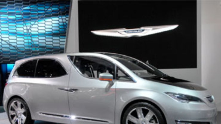 Chrysler представил концепт с необычным остеклением