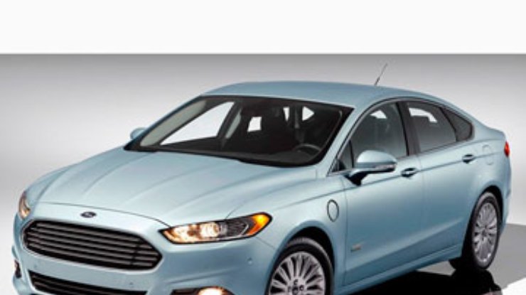 Гибридный Ford Fusion обновят в 2013 году