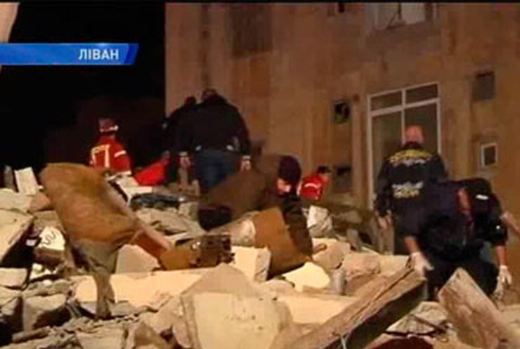 В столице Ливана упал жилой дом