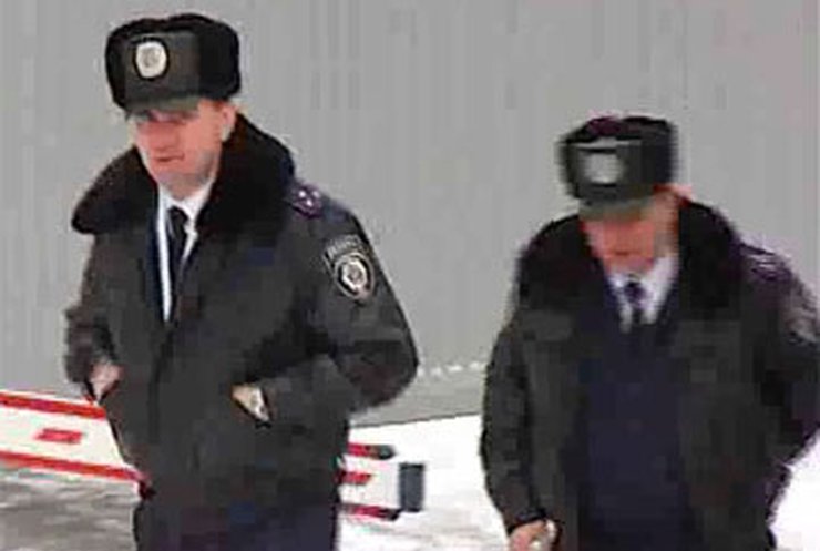 Гаишников одели в "кожанки" стоимостью 500 долларов