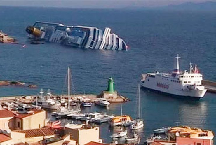Спасатели прекратили поиски пассажиров затонувшего Costa Concordia