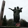 Во Львове суд не разрешил демонтировать памятник Советской армии