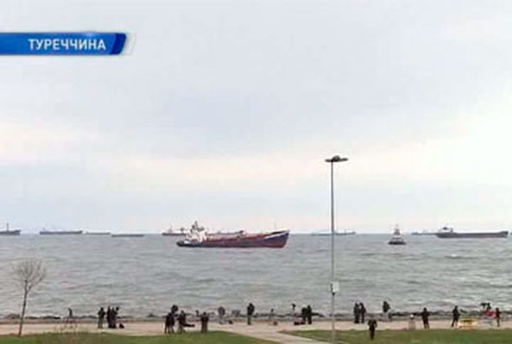У берегов Стамбула произошло тройное кораблекрушение