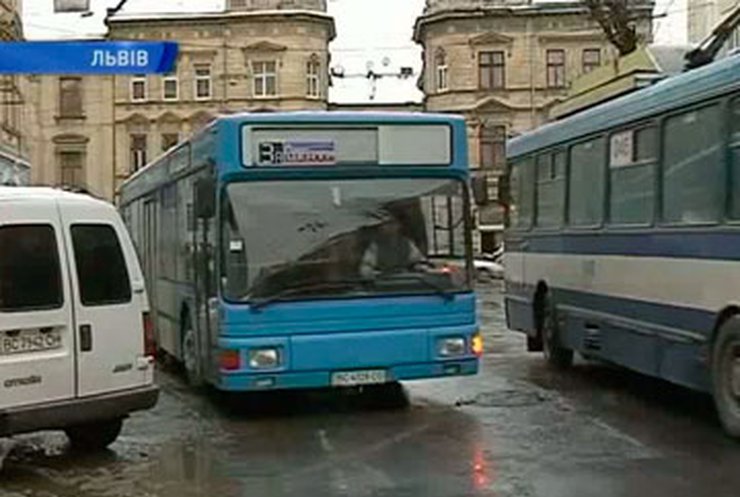 Львовяне недовольны изменением транспортных маршрутов