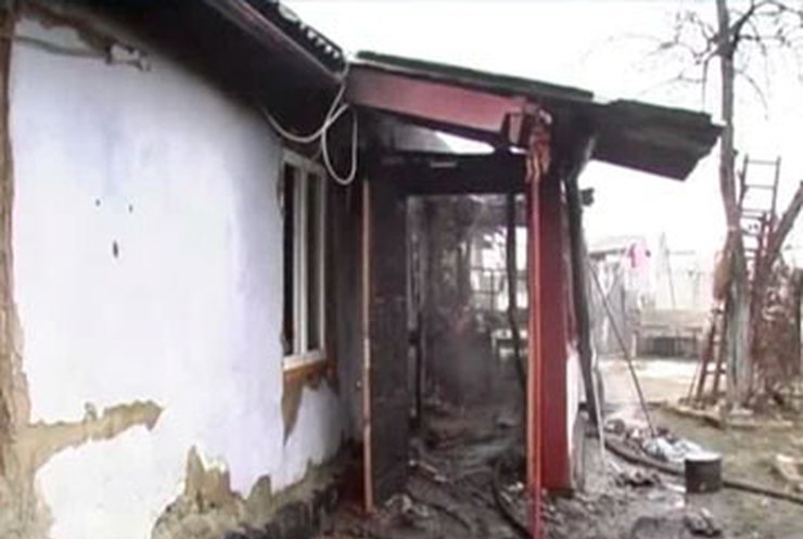 В Одесской области девочка вынесла сестру из горящего дома