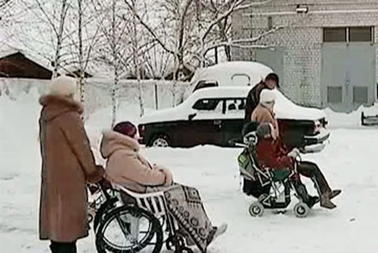 В Черкассах без транспорта остались дети с ограниченными возможностями