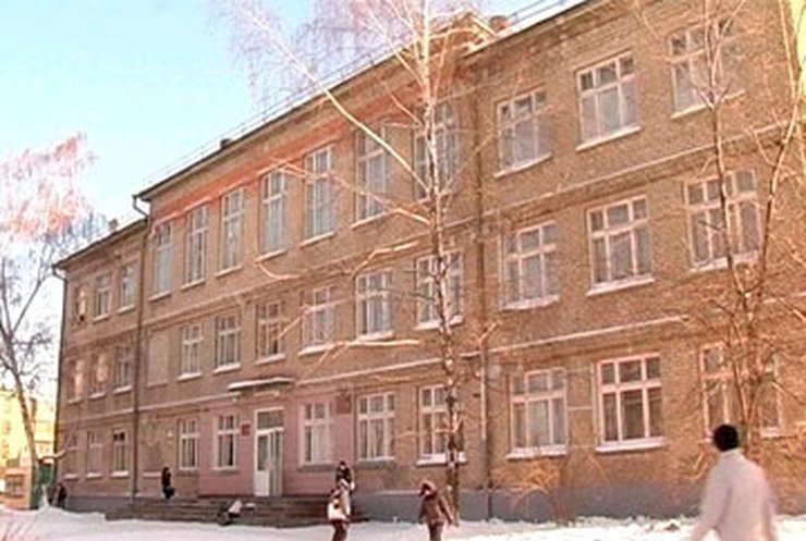 В Луганске лютые морозы вынудили отменить занятия в школах