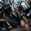 В Бангладеш полиция расстреляла митинг