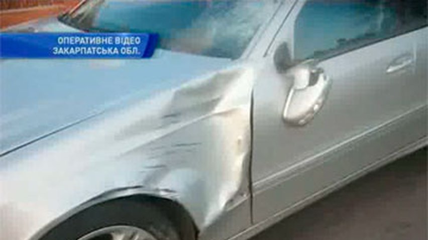 На Закарпатье "Мерседес" сбил подростка на пешеходном переходе