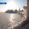 Из-за сильных морозов начало замерзать Черное море