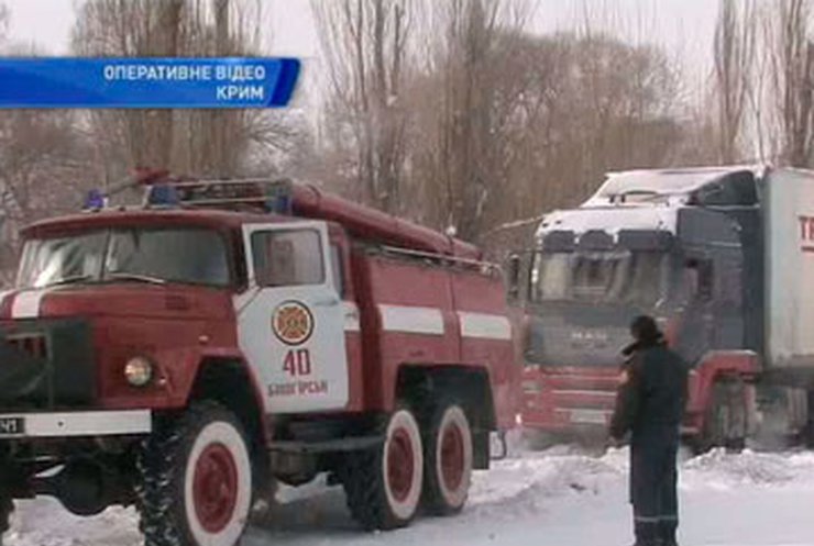 Крымские МЧСники спасли более полусотни автомобилей из снежной плена