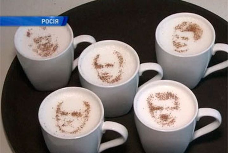 Российская кофейня  производит потреты кандидатов в президенты