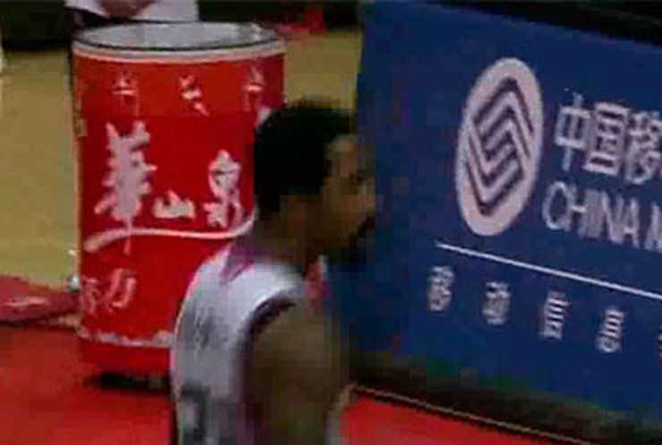 Джей Ар Смит установил рекорд чемпионата Китая по баскетболу