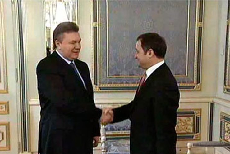Янукович встретился с премьером Молдовы