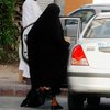 Саудовские женщины хотят добиться права водить машину через суд