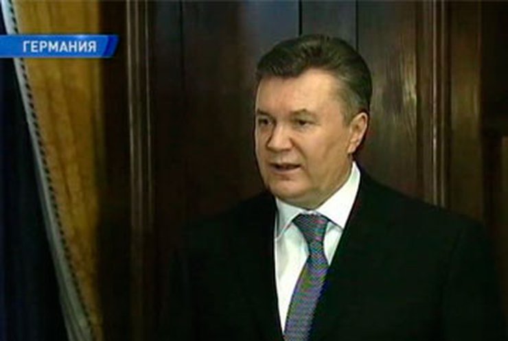 Янукович: Украина будет добиваться пересмотра цены на российский газ