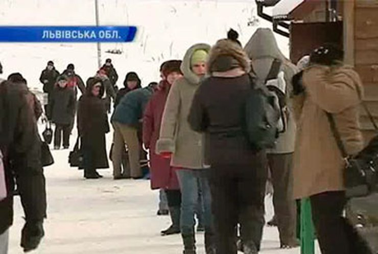 В Украине жители приграничных регионов промышляют челночеством