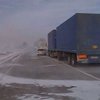 В Крыму в снежном плену остаются 60 автомобилей