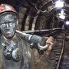 Пятеро шахтеров провели 2 часа под завалом из-за обрушения породы