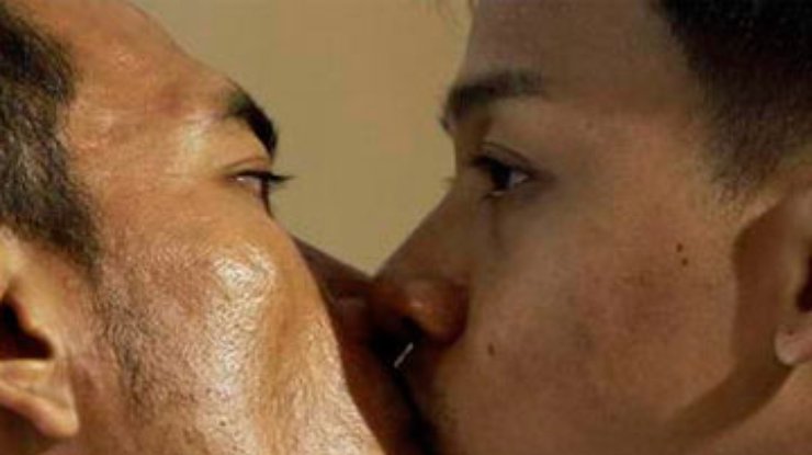 Тайские геи стали рекордсменами по длительности поцелуя