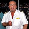 Униформу капитана "Коста Конкордиа" превратили в карнавальный костюм