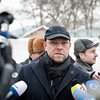 Власенко рассказал, как прорывался к Тимошенко под угрозой стрельбы