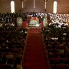 Уитни Хьюстон уходит под звуки музыки