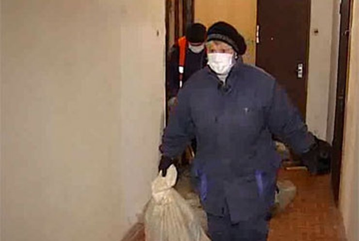 В Киеве соседи не могут попасть в квартиру к умершей женщине