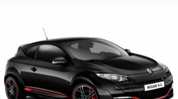 Спортивный хэтчбэк Renault Megane RS стал еще мощнее
