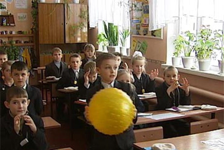 Средняя школа в Ичне делает детей здоровыми