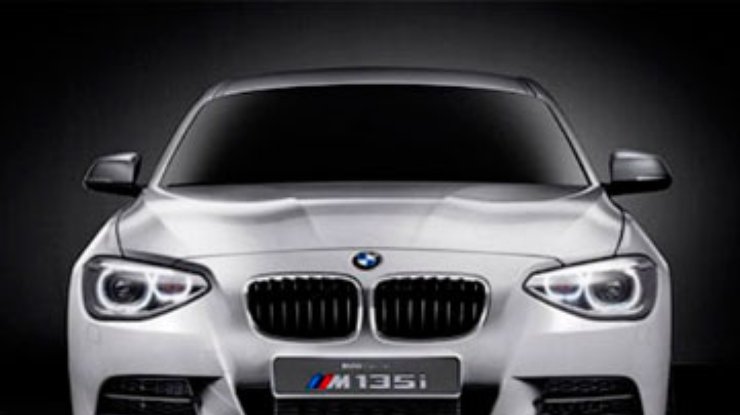 BMW покажет M135i на моторшоу в Женеве