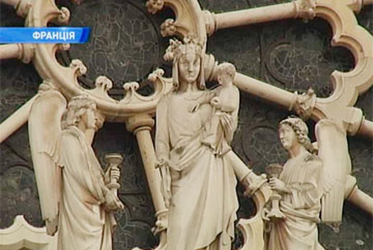 В Соборе Парижской Богоматери заменят колокола