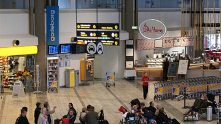 Аэропорт в Швеции закрыли из-за подозрительной сумки