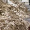 Хмельницкий погряз в сугробах грязного снега