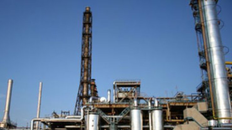 В Украине останавливается Лисичанский нефтеперерабатывающий завод