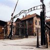 Польша и США не могут поделить бараки "Освенцима"