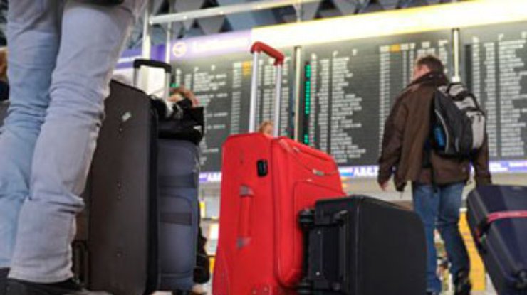 В Испании снова забастовки в аэропортах: Рейсы Iberia массово отменяют
