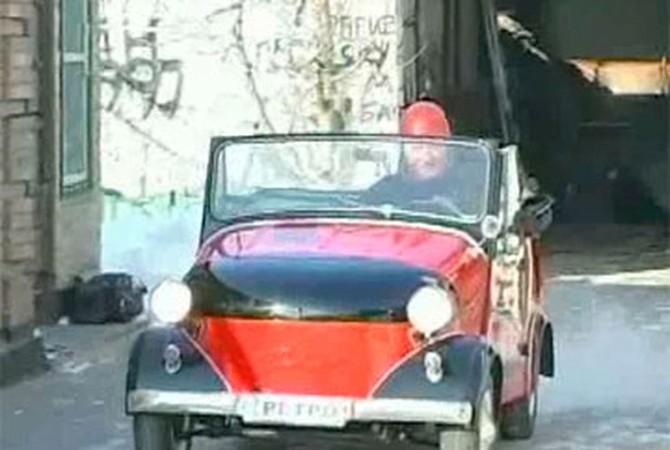 Житель Кировограда отреставрировал уникальный ретро-автомобиль
