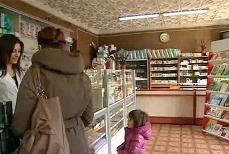 Армянские аптеки начали продавать книги