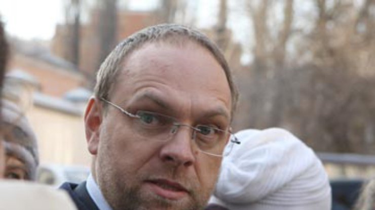 Власенко: Тимошенко предложили ползти на встречу с Турчиновым