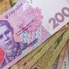 В Украине женщины зарабатывают на 235 гривен меньше мужчин
