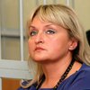 Жена Луценко пришла в суд и пожала руку Иващенко