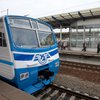 Попов уверяет, что поезд "городской электрички" сняли с маршрута временно