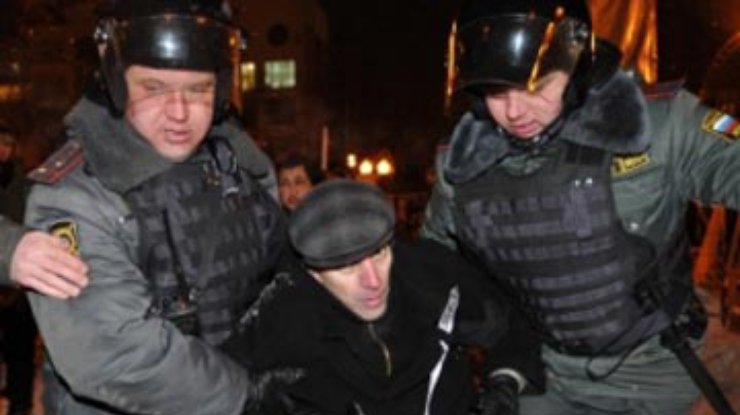 МИД проверяет, есть ли украинцы среди задержанных протестующих в России