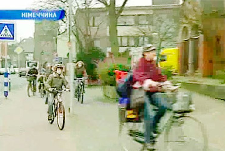В Германском Кемпене в пост предложили отказаться от автомобилей