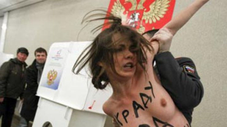 Россия объявила активисток FEMEN персонами нон-грата