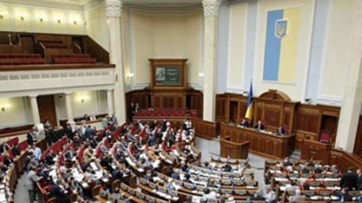 В Украине женщин-парламентариев меньше, чем в арабских странах