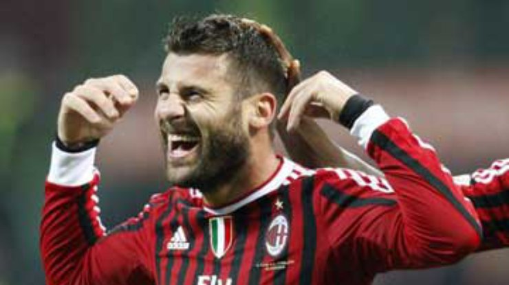 Серия А, 27-й тур: "Милан" уходит в отрыв